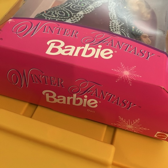 Vintage 1996 Winter Fantasy Barbie - New in Box - Picture 2 of 6